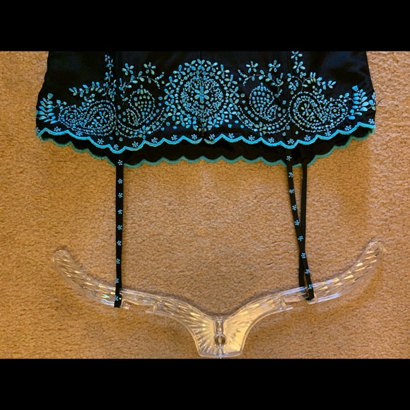 Ann Taylor Blk Silk Dress with Blue beading Sz 6. - Picture 6 of 6